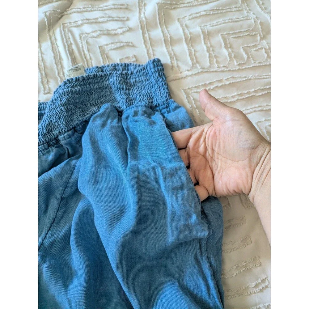Women’s Joie Lyocell Wide Leg Pants Small smocked waist pull on chambray blue